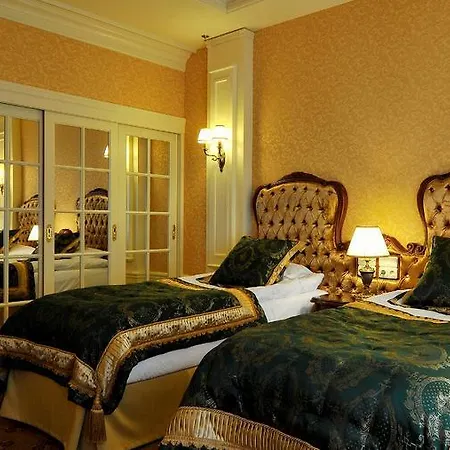 Hotel Nobilis 5*