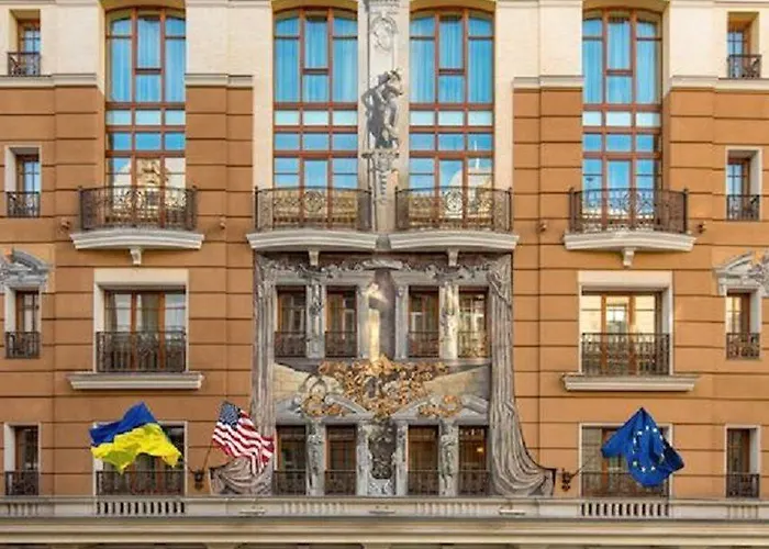 Готель Nobilis