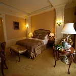 Nobilis Готель