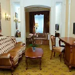 Готель Nobilis