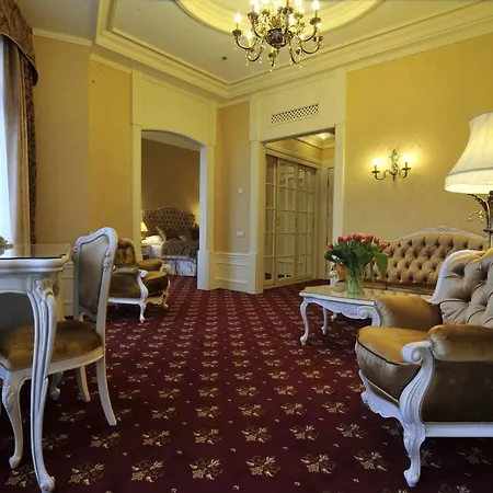 Nobilis Hotell