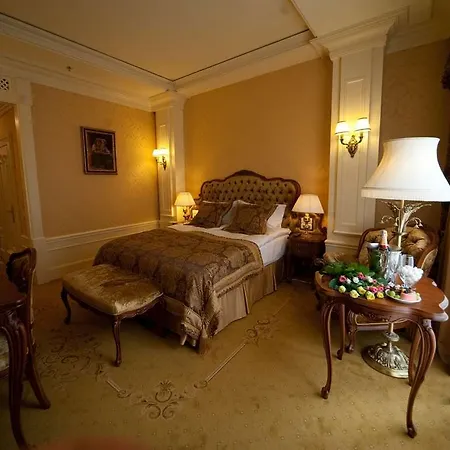 Nobilis Hotell