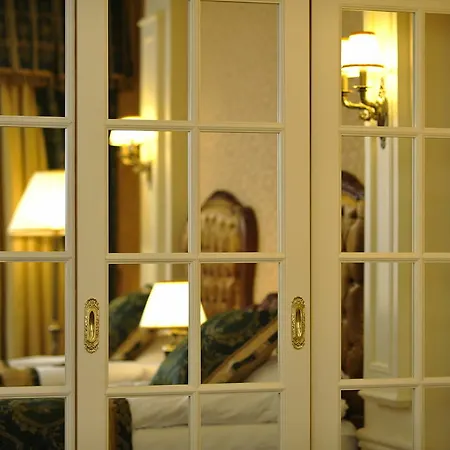 Hotell Nobilis 5*